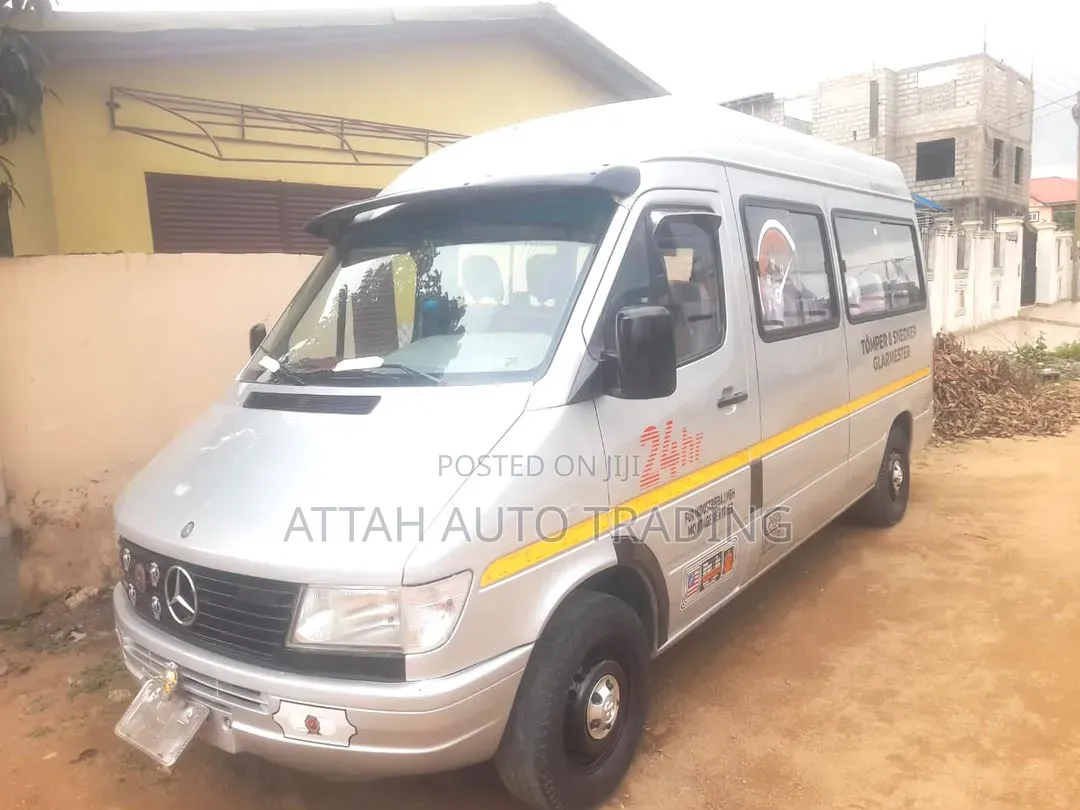 Mercedes-Benz Sprinter 2001 Silver