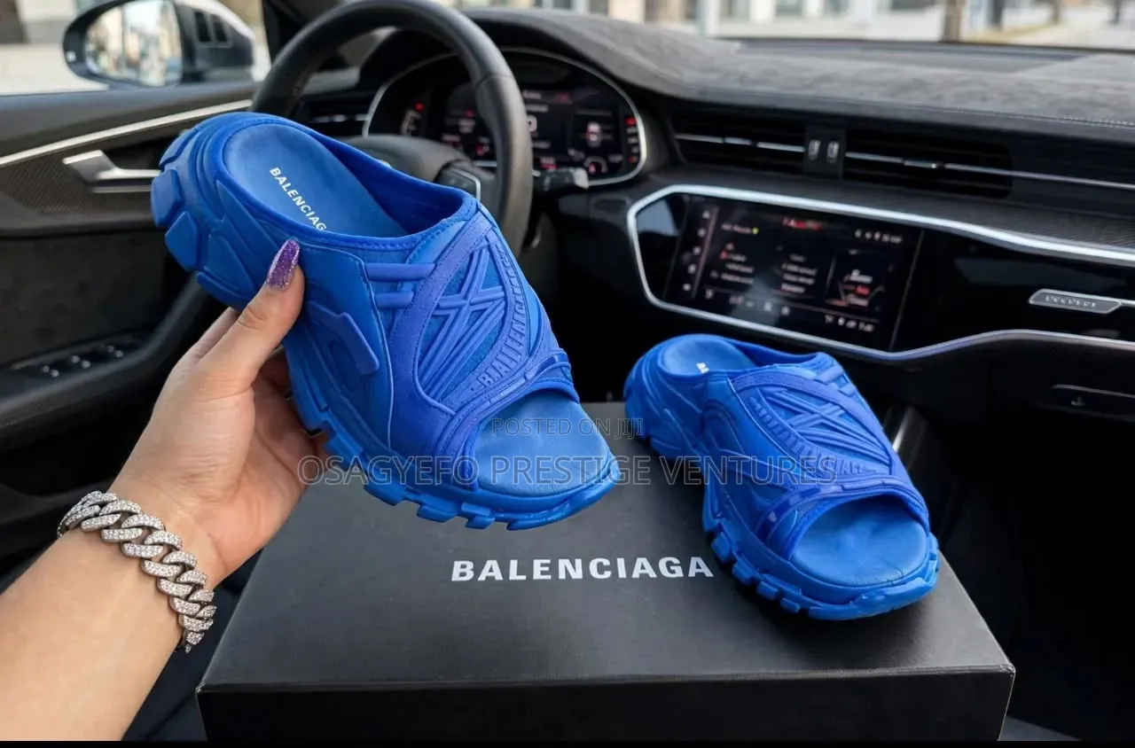 Luxury Balenciaga Chunky Slides