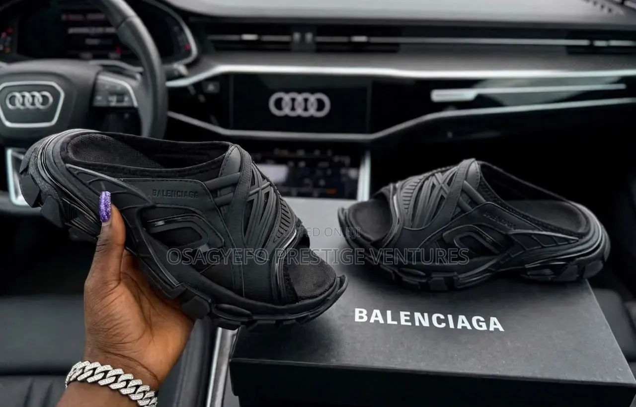 Luxury Balenciaga Chunky Slides