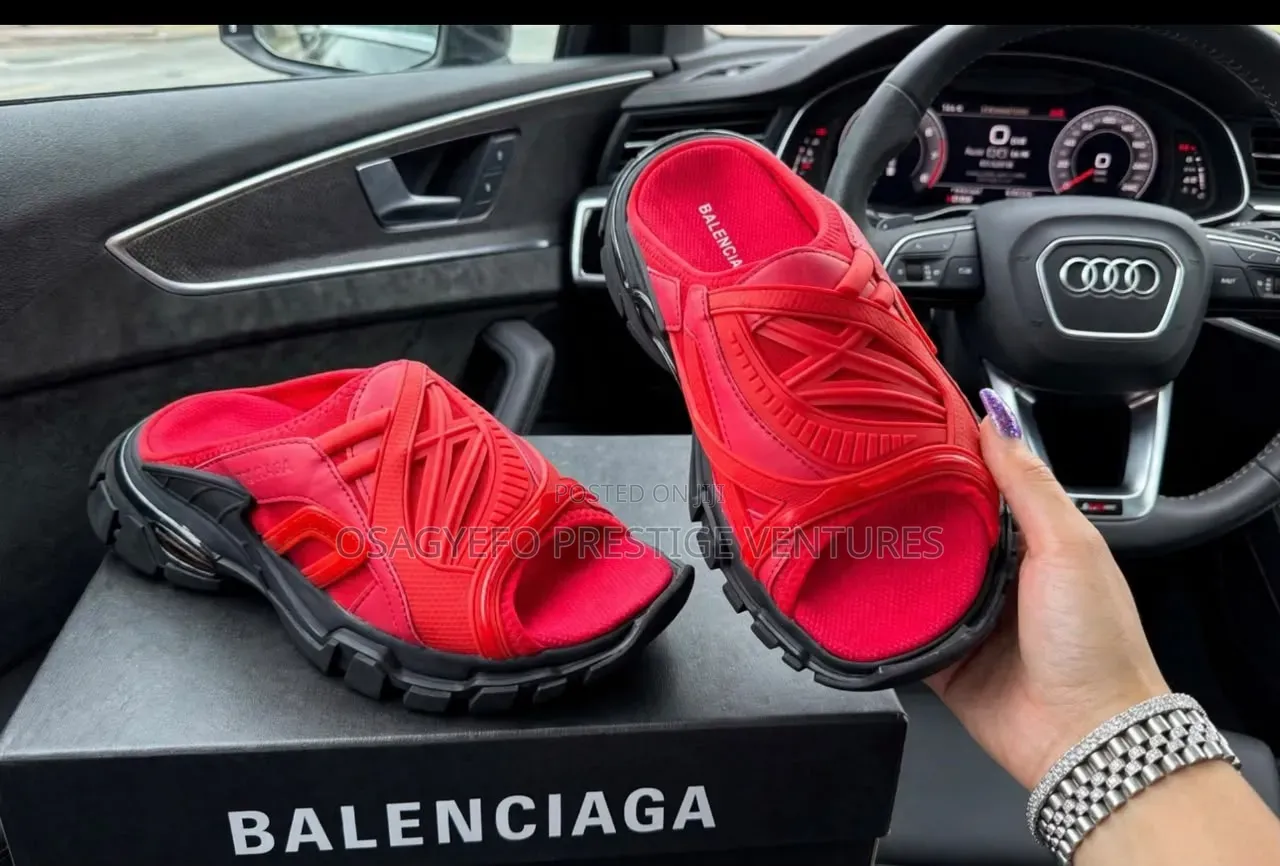 Luxury Balenciaga Chunky Slides