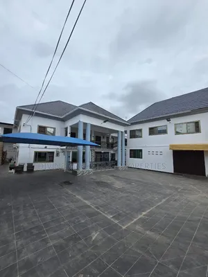 10bdrm House in Before Exhibition for sale