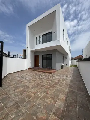 2bdrm Duplex in Manet Junction for sale