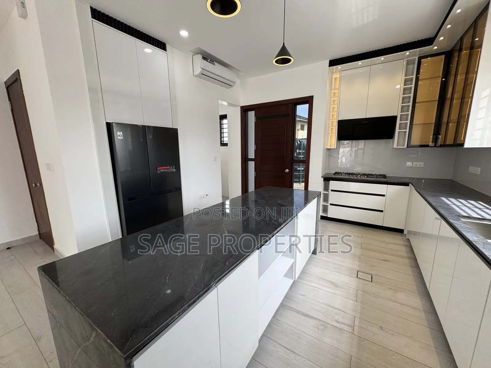 2bdrm Duplex in Manet Junction for sale