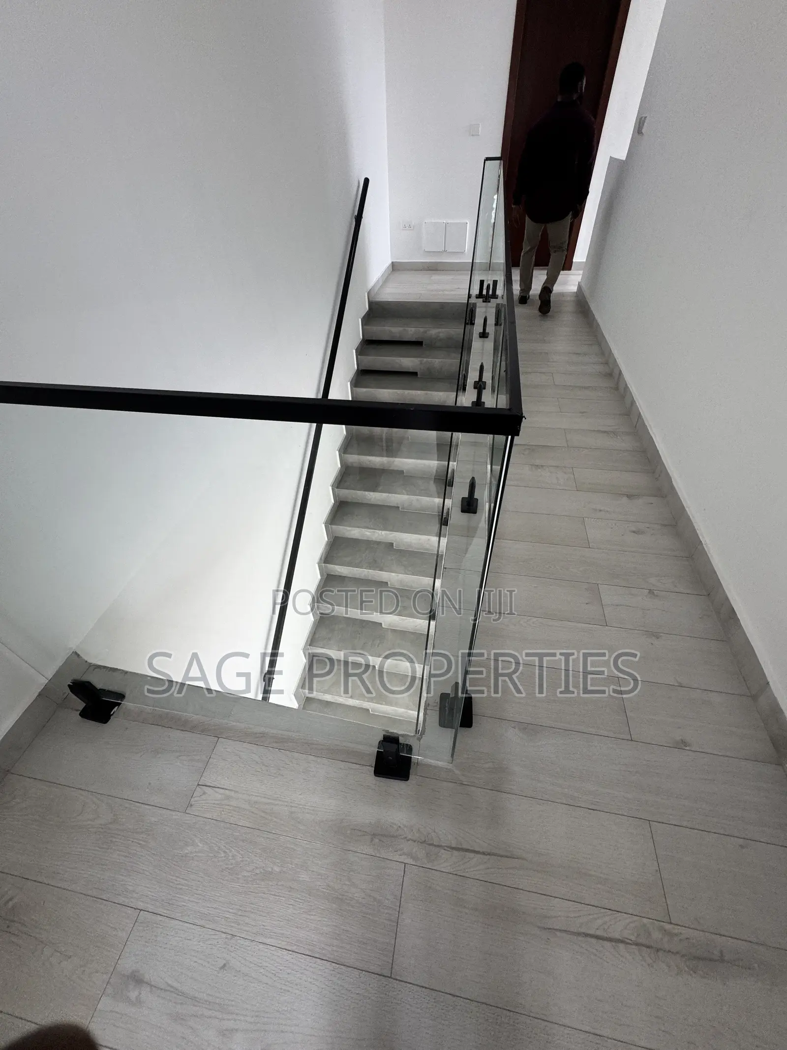 2bdrm Duplex in Manet Junction for sale