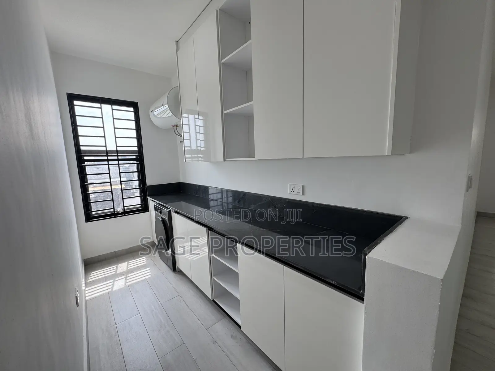 2bdrm Duplex in Manet Junction for sale