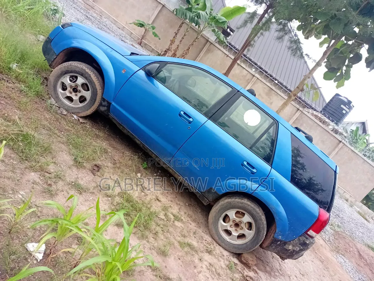 Saturn Vue 4 2004 Blue