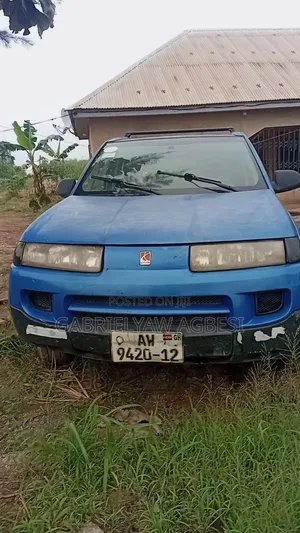 Saturn Vue 4 2004 Blue