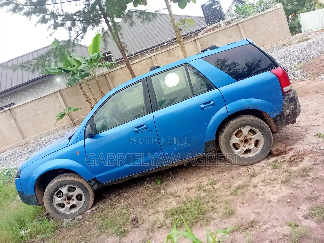 Saturn Vue 4 2004 Blue