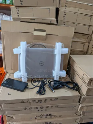 New Laptop Dell Latitude 5310 2-in-1 8GB Intel Core i5 SSD 256GB
