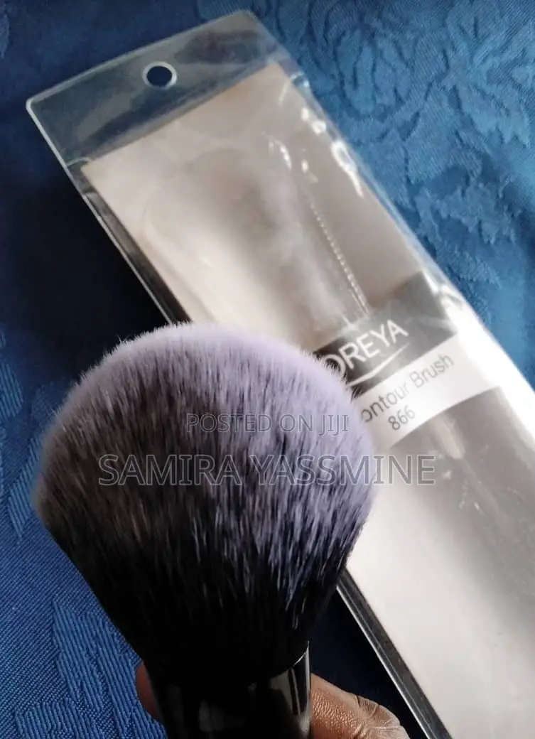 Wholesale Pack of 10 Z'OREYA Contour Brushes (MUA Special)