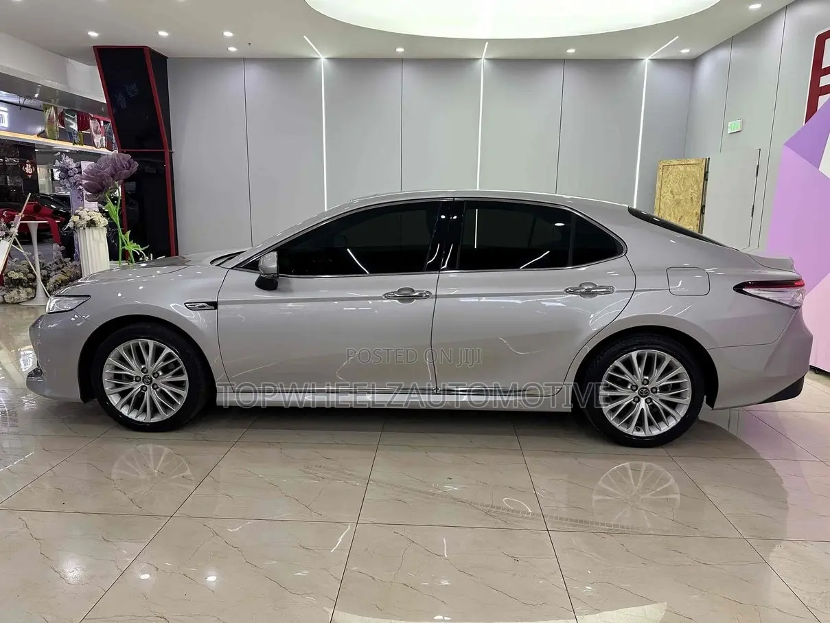 Toyota Camry 2020