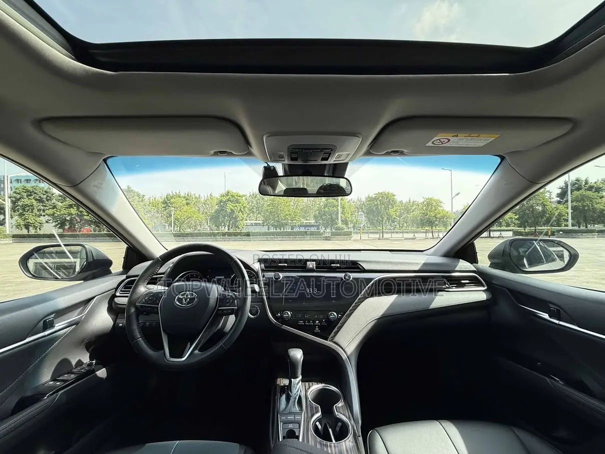 Toyota Camry 2020