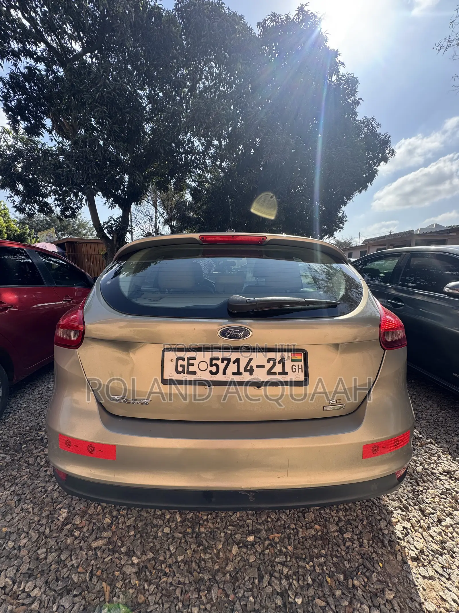 Ford Focus SE Sedan FWD (1.0L 3cyl 5M) 2016 Beige