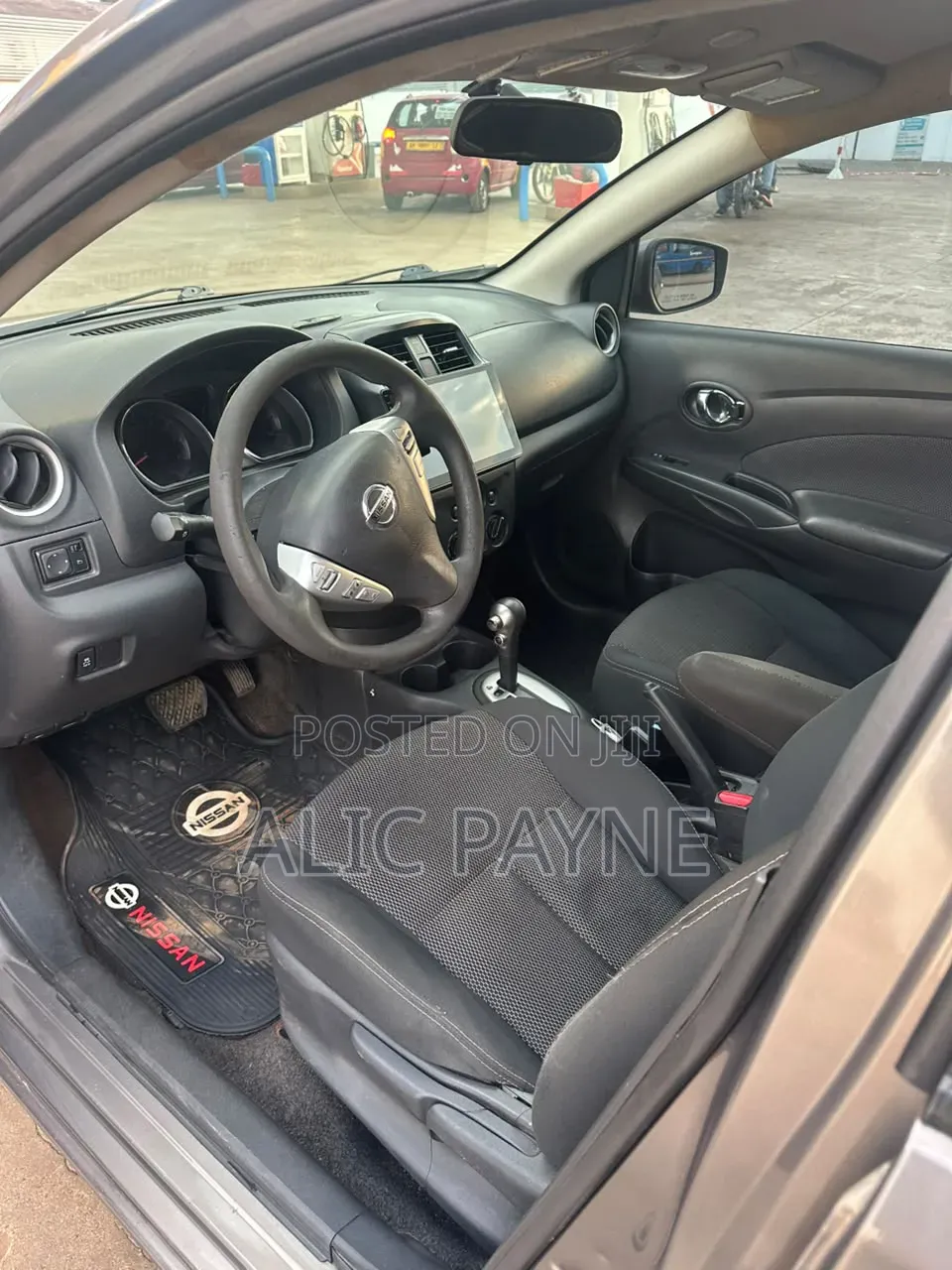 Nissan Versa 1.6 SV 2017 Gray