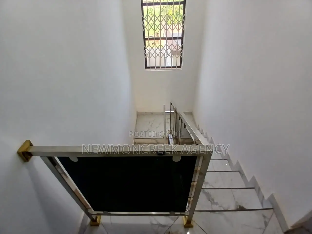 3bdrm Duplex in Abokobi, Accra Metropolitan for sale