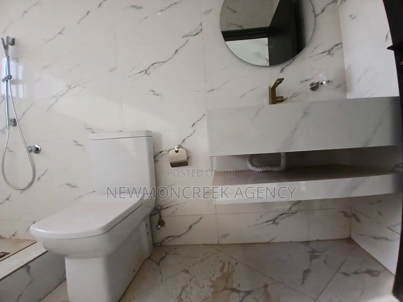 3bdrm Duplex in Abokobi, Accra Metropolitan for sale