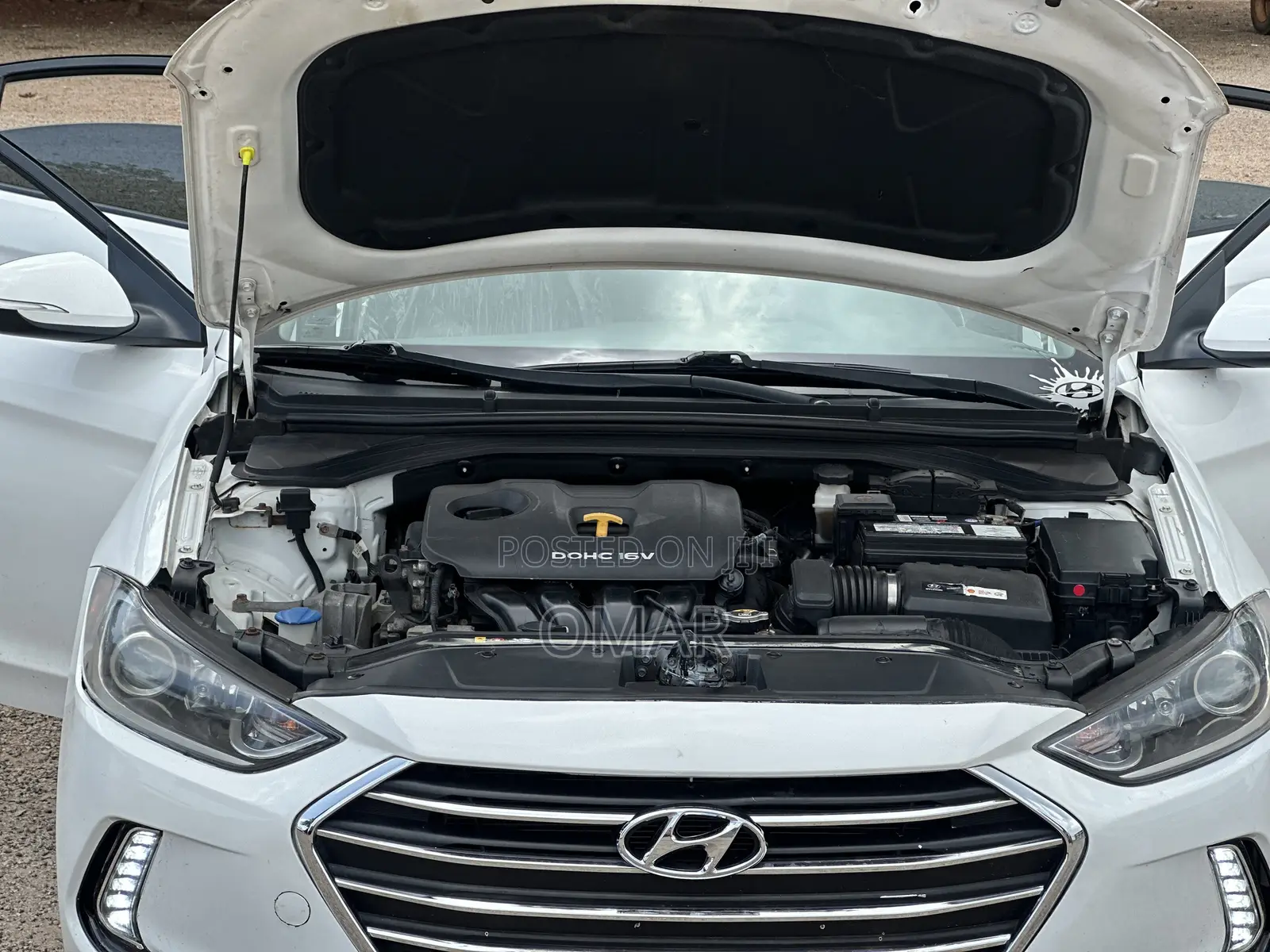 Hyundai Elantra Value Edition Sedan FWD (2.0L 4cyl 6A) 2017 White