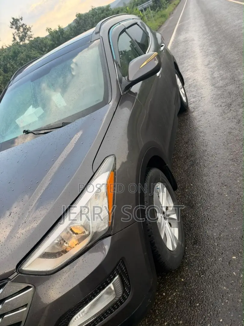 Hyundai Santa Fe Limited FWD 2016 Gray