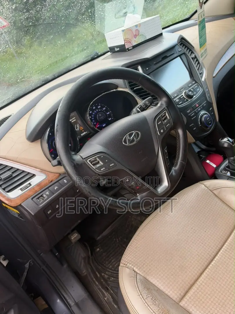 Hyundai Santa Fe Limited FWD 2016 Gray