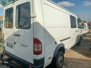 Mercedes-Benz Sprinter 2004 White