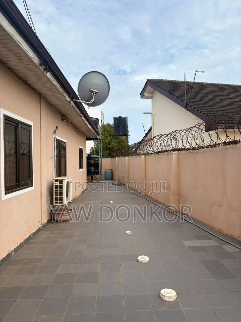 5bdrm House in Accra, Coca Cola for rent