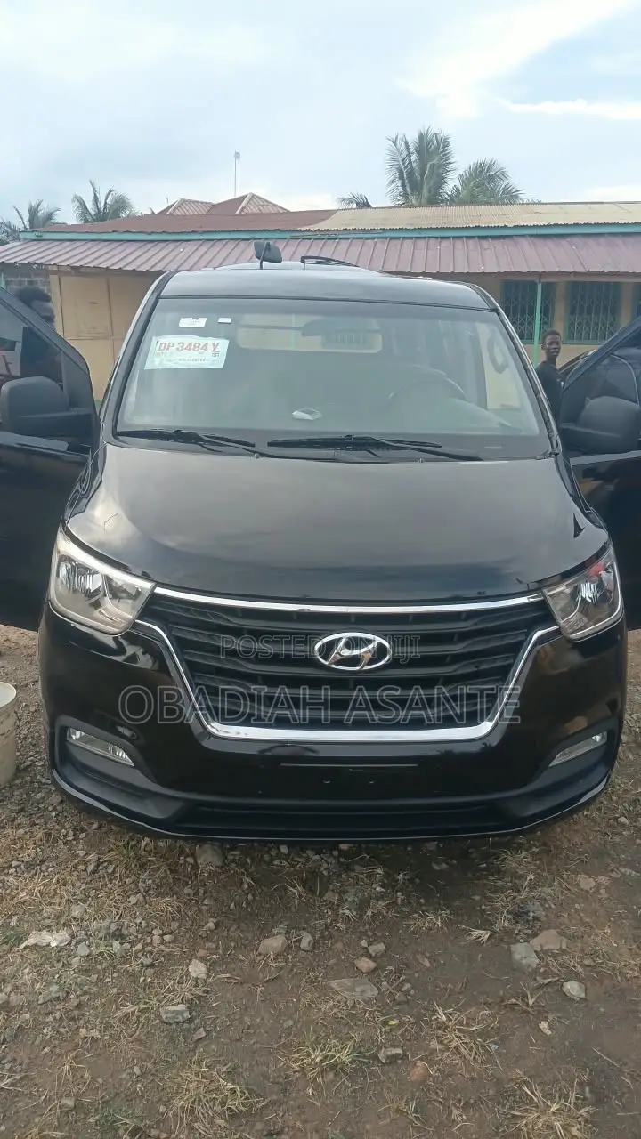 Hyundai Starex 2019 Black