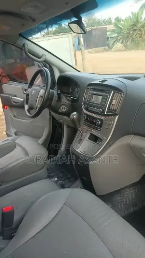 Hyundai Starex 2019 Black