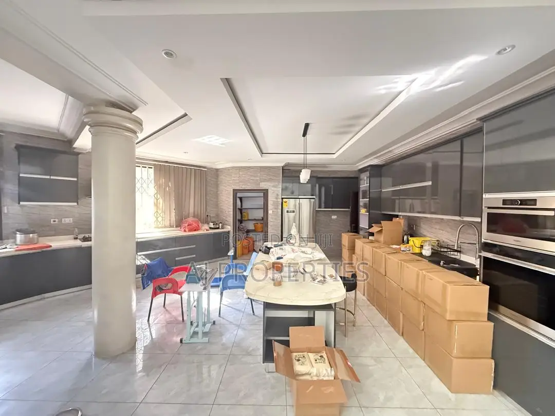 Furnished 5bdrm House in Community 25 for sale