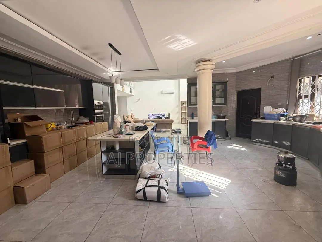 Furnished 5bdrm House in Community 25 for sale