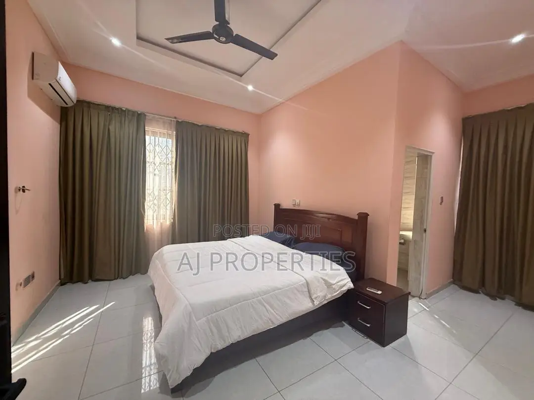 Furnished 5bdrm House in Community 25 for sale