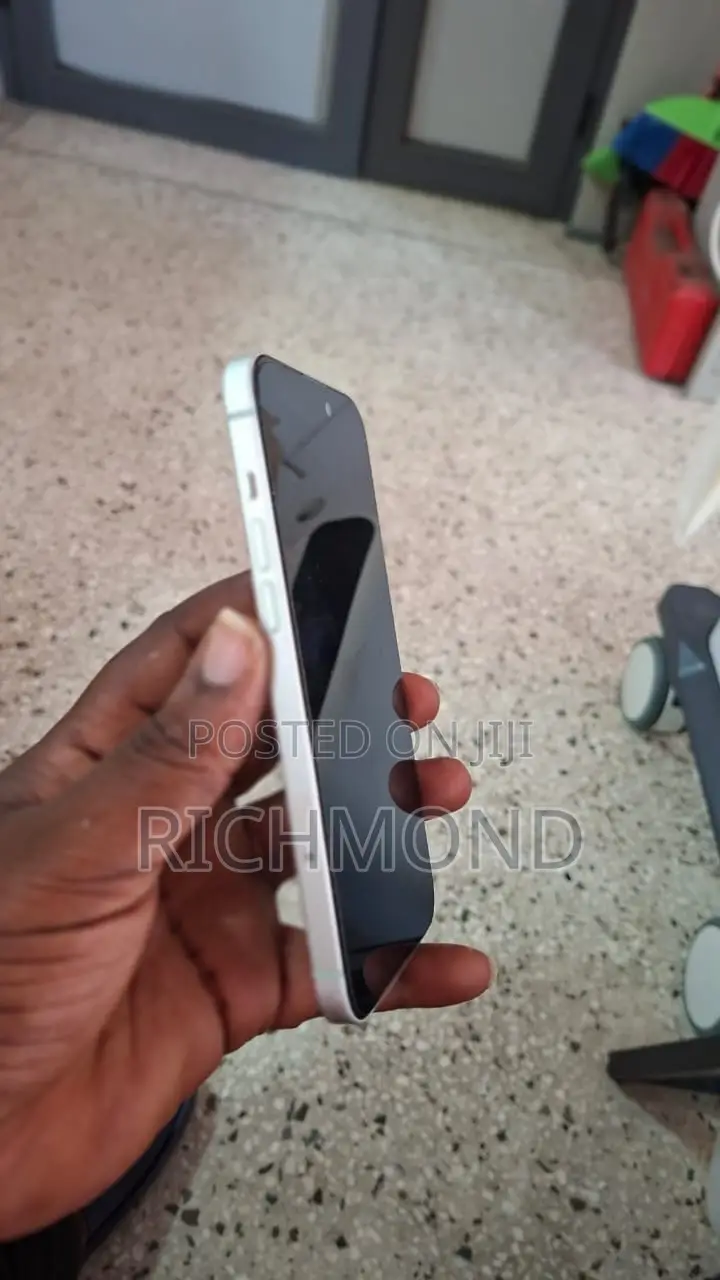 Apple iPhone 15 Plus 128 GB Green