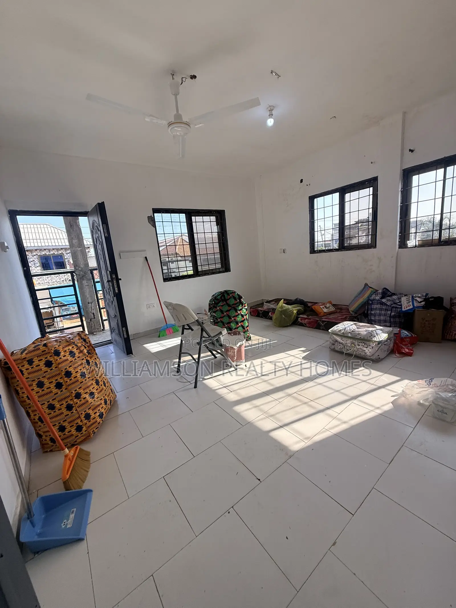 1bdrm Apartment in Community 18 Area, Spintex for rent