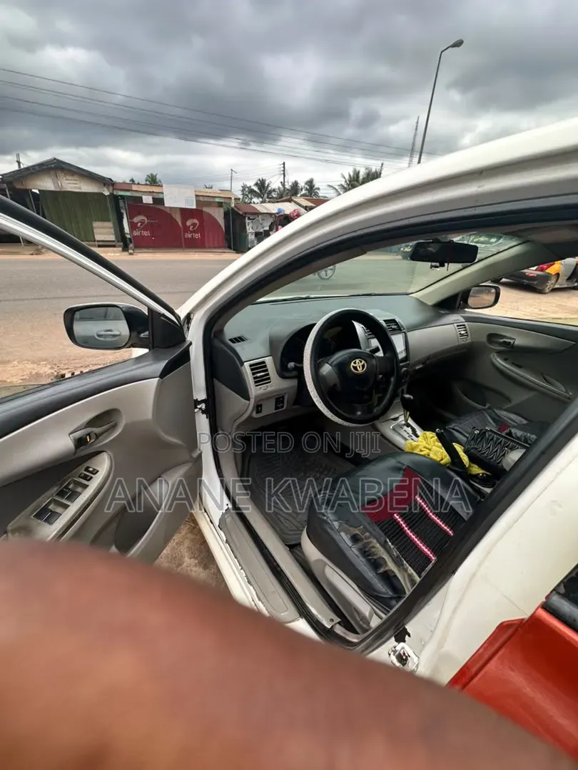 Toyota Corolla 1.8 Advanced 2009 White