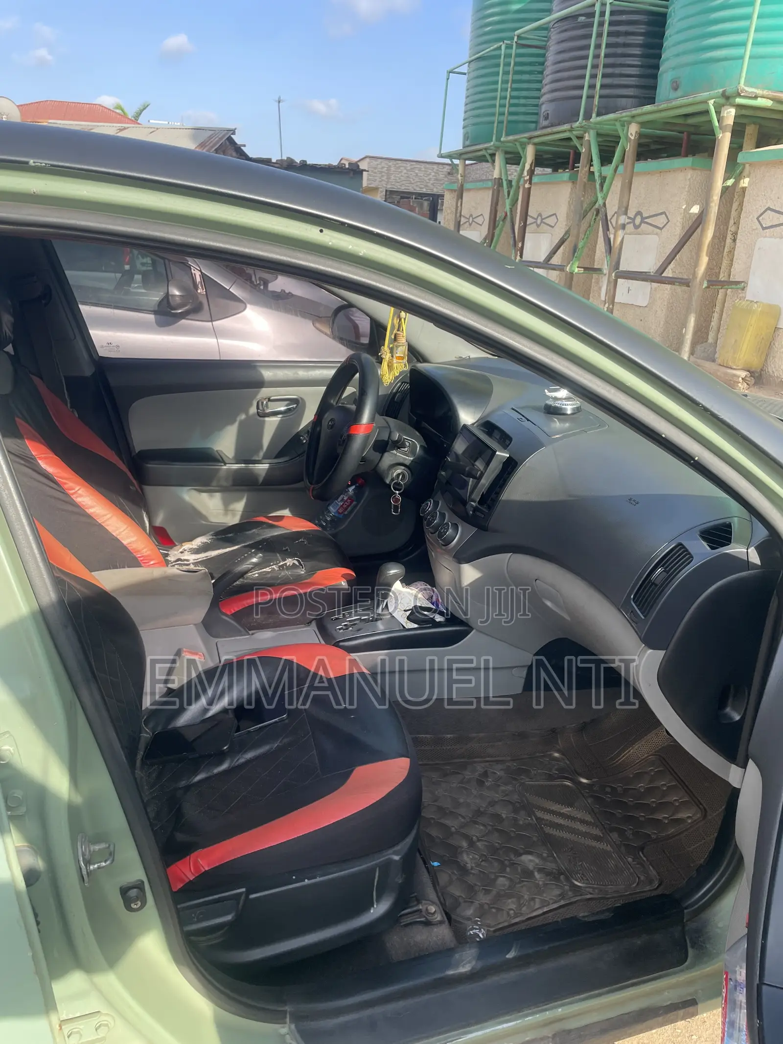 Hyundai Elantra 2010 Green