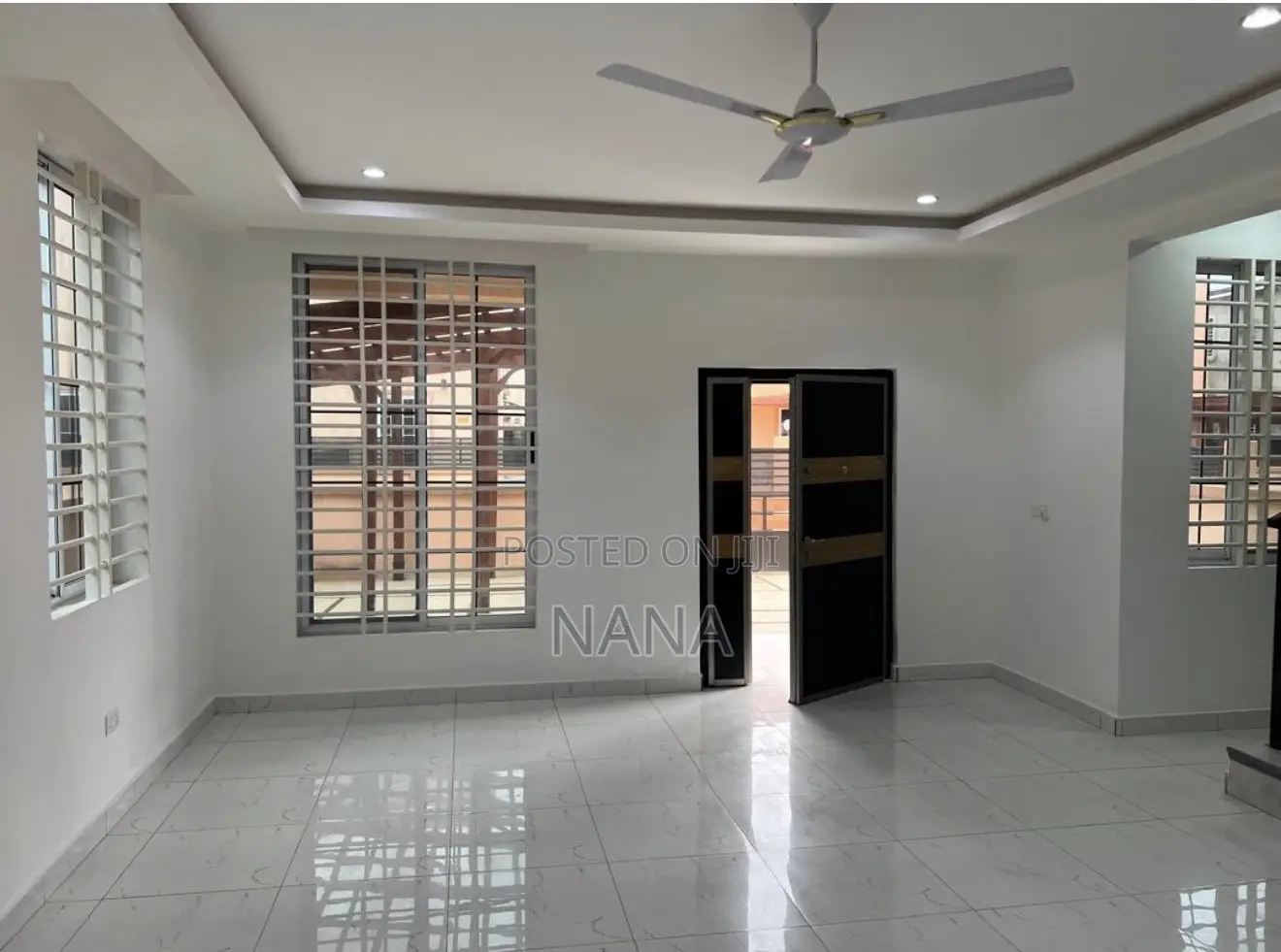 4bdrm Townhouse / Terrace in Jl Properties, Accra Metropolitan for rent