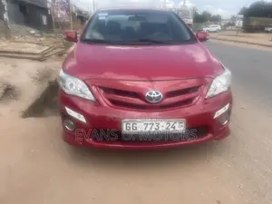 Toyota Corolla Base 4dr Sedan (1.8L 4cyl 5M) 2010 Red