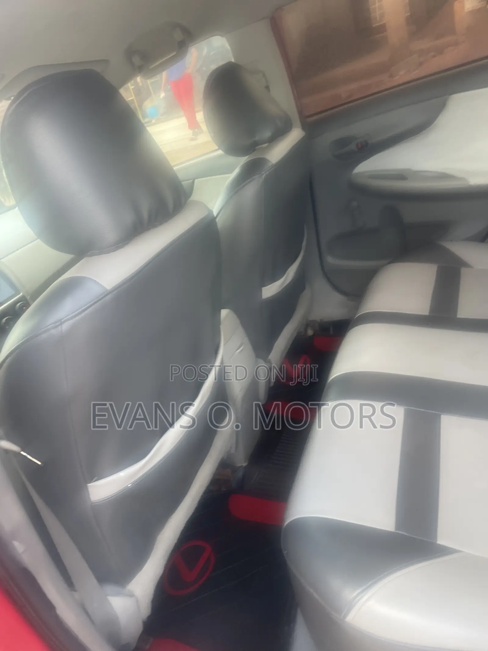 Toyota Corolla Base 4dr Sedan (1.8L 4cyl 5M) 2010 Red