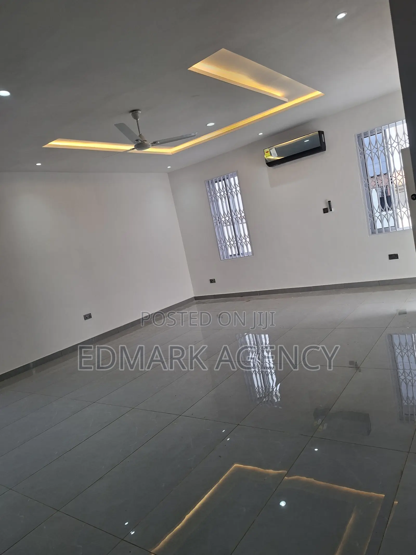 4bdrm House in Kwabenya Acp for sale