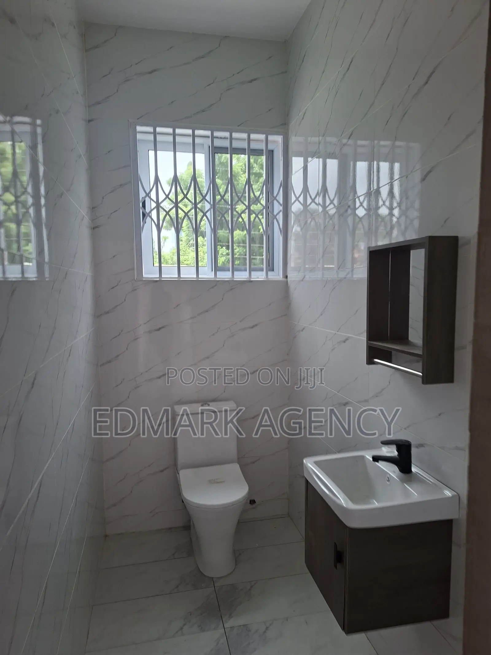 4bdrm House in Kwabenya Acp for sale