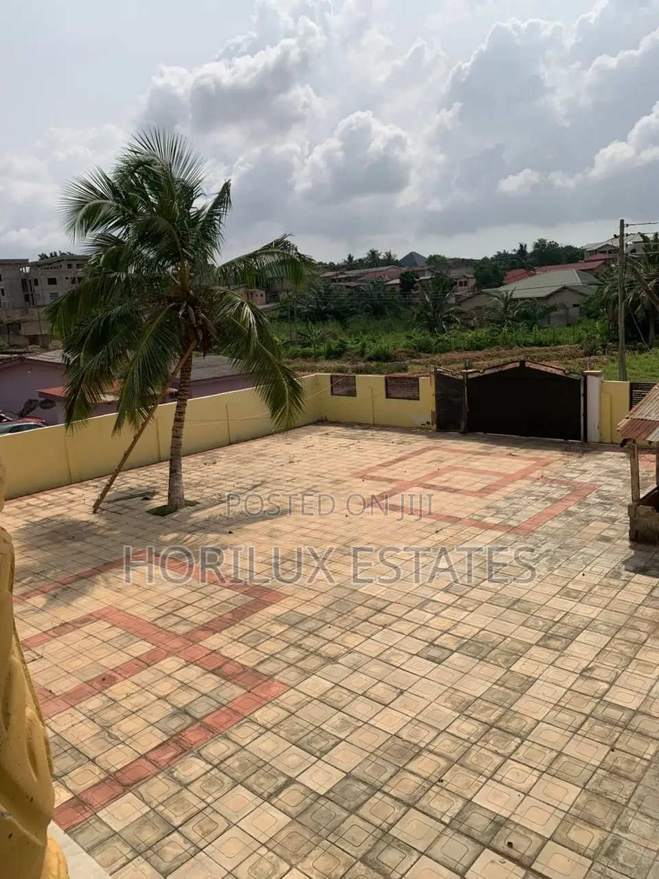 3bdrm Apartment in Gbawe Zero for rent
