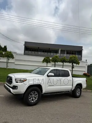 Toyota Tacoma 2018 White