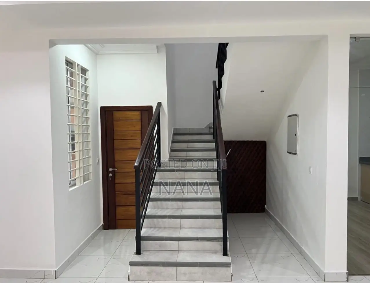 4bdrm Townhouse / Terrace in Jl Properties, Accra Metropolitan for rent