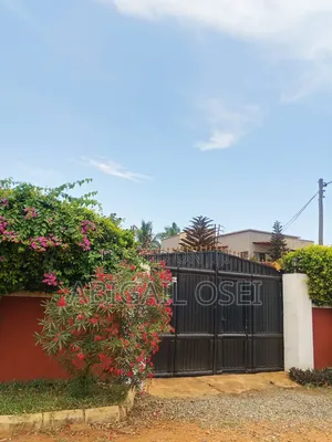2bdrm Apartment in Amanfrom, Accra Metropolitan for rent