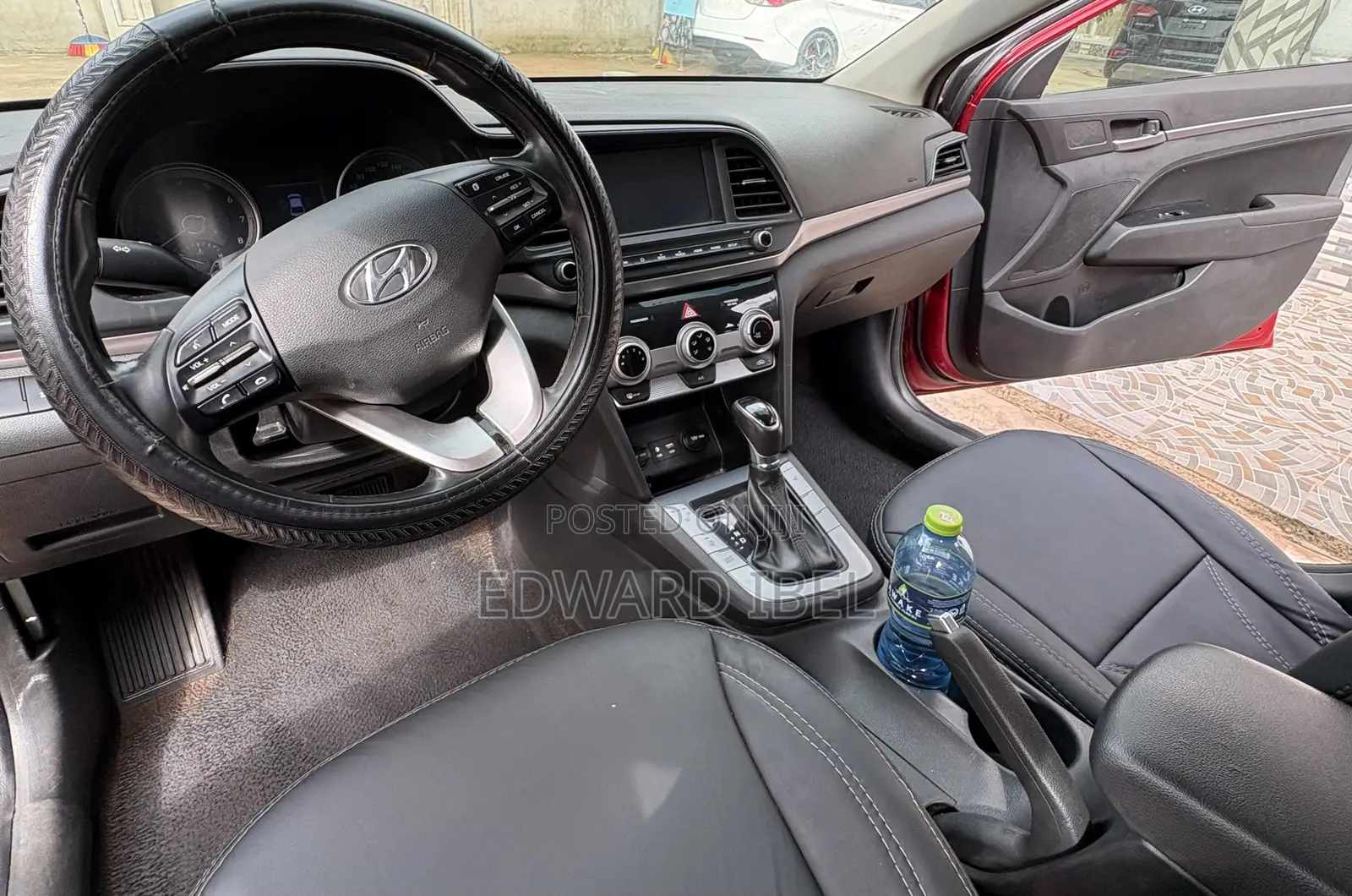 Hyundai Elantra SEL 2019 Red