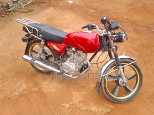 Royal RY125 2025 Red