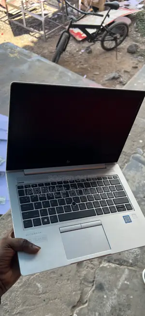 Laptop HP EliteBook 830 G5 8GB Intel Core i5 SSD 256GB