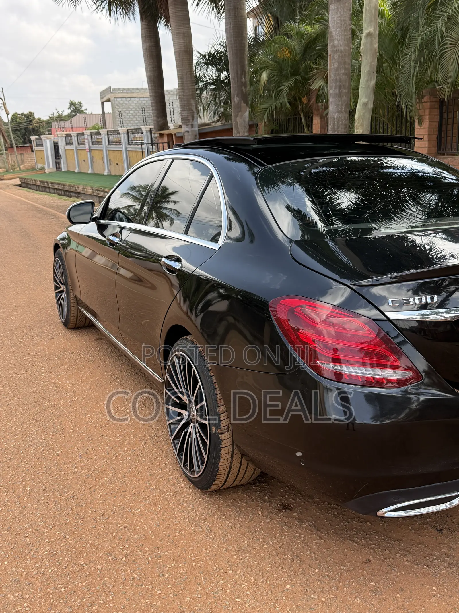 Mercedes-Benz C300 Luxury 4matic Sedan AWD (2.0L 4cyl 7A) 2017 Black