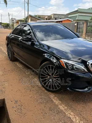 Mercedes-Benz C300 Luxury 4matic Sedan AWD (2.0L 4cyl 7A) 2017 Black