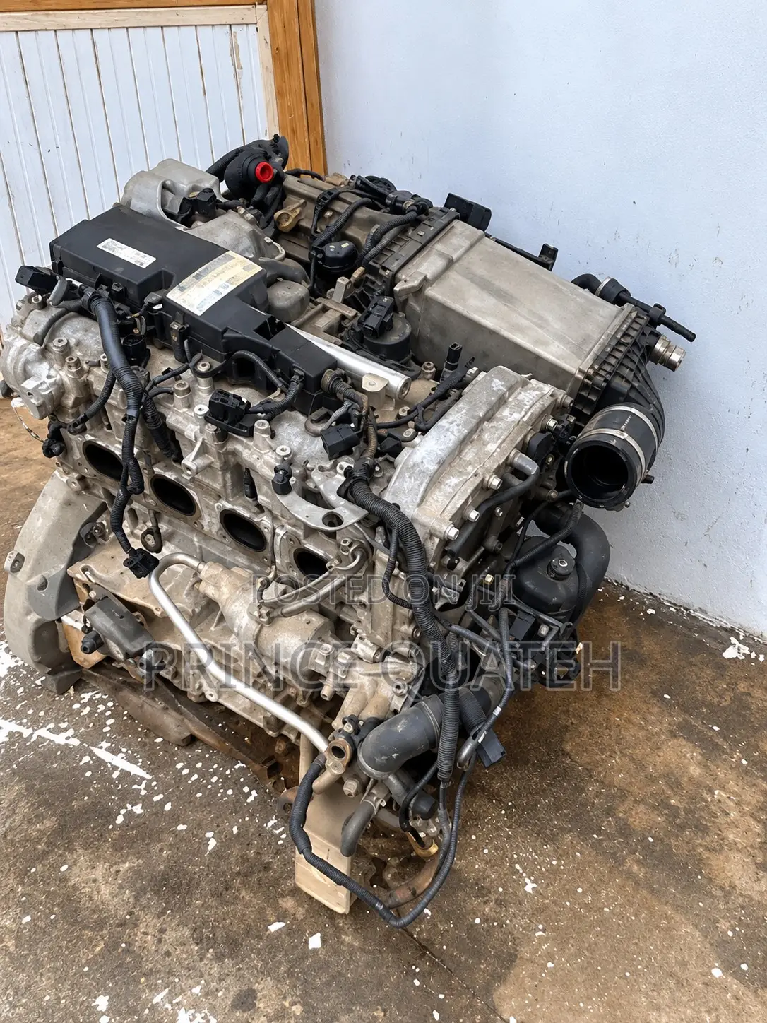 GLC 300 2019 Model Engine