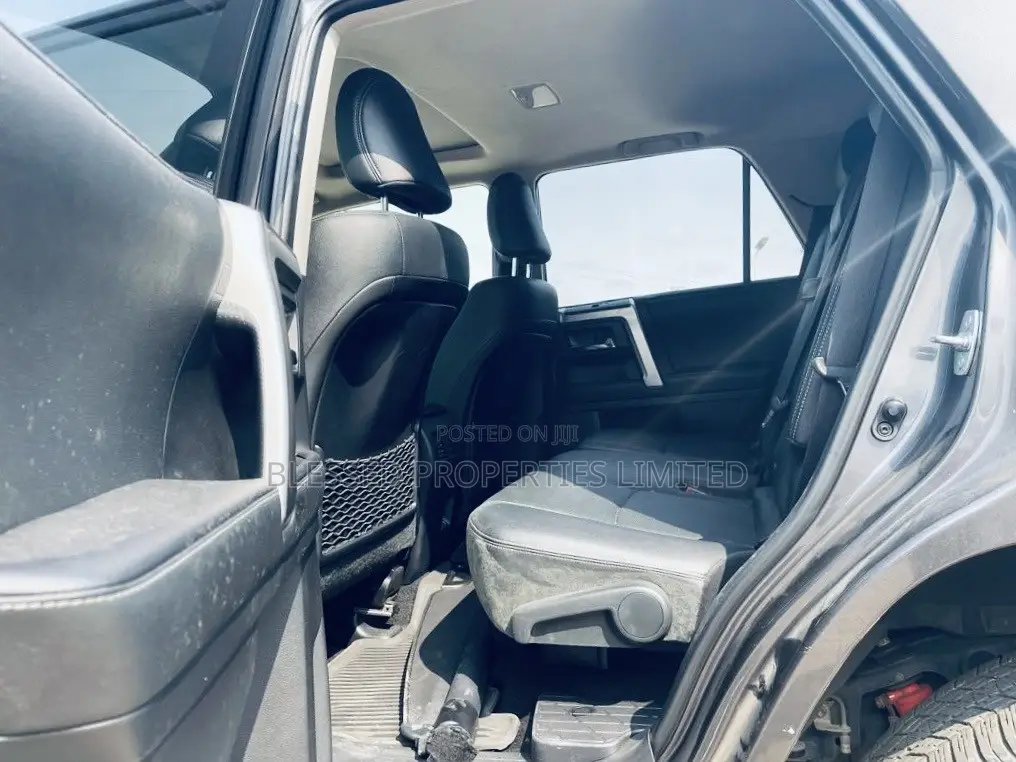 Toyota 4-Runner Limited 2021 Gray